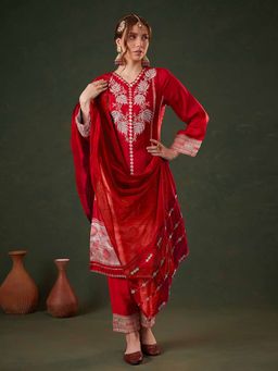 Heeposh - Floral Embroidered Kurta & Pant with Dupatta (Set of 3)