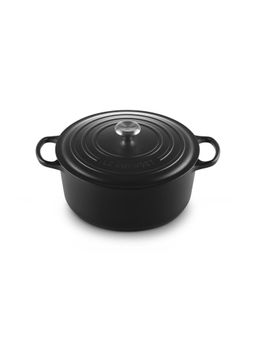 Le Creuset - Matte Black SS Knob Signature Round Casserole with Lid 30cm