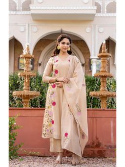Gahan - Cream Embroidered Chanderi Silk Straight Kurta with Pant & Dupatta