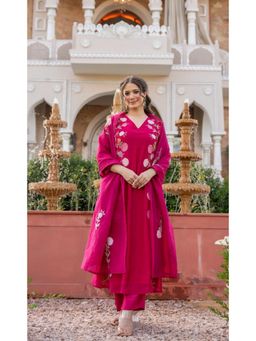 Gahan - Pink Embroidered Chanderi Silk Straight Kurta with Pant & Dupatta