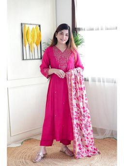 Gahan - Pink Embroidered Viscose Rayon Straight Kurta with Pant & Dupatta