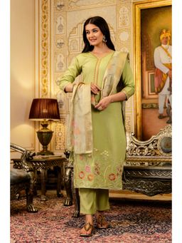 Gahan - Green Embroidered Viscose Rayon Straight Kurta with Pant & Dupatta