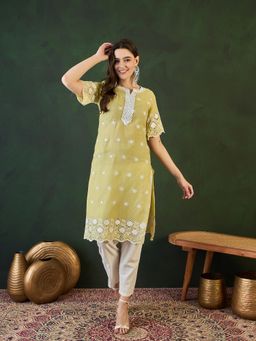 Gahan - Green Ethnic Motifs Embroidered Round Neck Schiffli Pure Cotton Straight Kurta