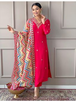 Gahan - Pink Tesla Embroidered Kurta with Pant & Dupatta