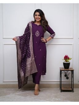 Gahan - Purple Art Silk Embroidered Kurta with Pant & Dupatta