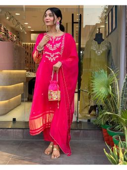 Gahan - Pink Viscose Embroidered Kurta with Pant & Dupatta