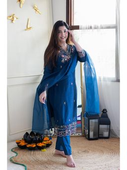 Gahan - Blue Tesla Embroidered Kurta with Pant & Dupatta