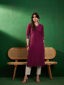 Gahan - Magenta Cotton Thread Embroidery Work Kurta