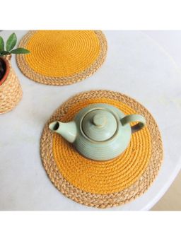 JASMEY HOMES - Set of 2 Single Ring Round Jute Placemat-30cm Yellow Color Mats