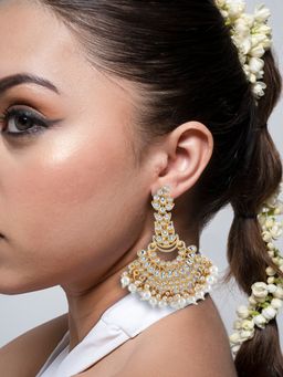 Teejh - Adhira Pearl and Polki Maang Earring