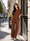 Brown color option, Currently selected
