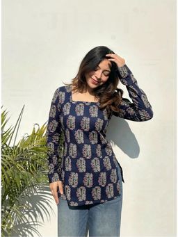 Gahan - Womens Navy Blue Rayon Blend Printed Straight Kurti