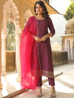 Gahan - Womens Wine Rayon Blend Printed Kurta with Pant & Dupatta