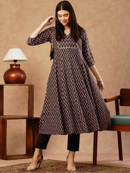 Gahan - Womens Black Rayon Blend Printed Anarkali Kurta with Pant