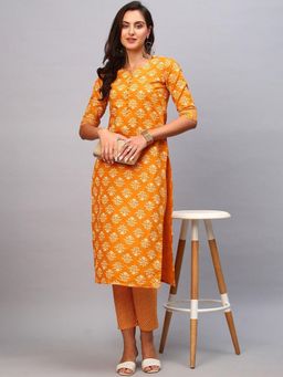 Gahan - Womens Yellow Rayon Blend Printed Kurta with Pant