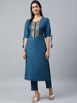 Gahan - Womens Blue Rayon Blend Printed Kurta with Pant