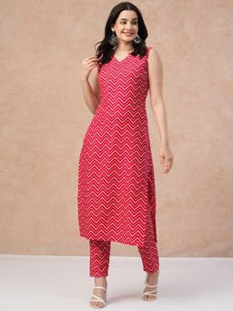 Gahan - Womens Red Rayon Blend Printed Kurta with Pant