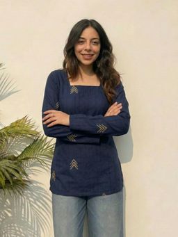 Gahan - Womens Navy Blue Rayon Blend Printed Straight Kurti