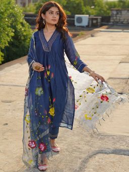 Gahan - Womens Blue Rayon Blend Printed Kurta with Pant & Dupatta