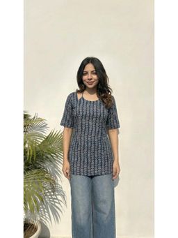 Gahan - Womens Navy Blue Rayon Blend Printed Straight Kurti