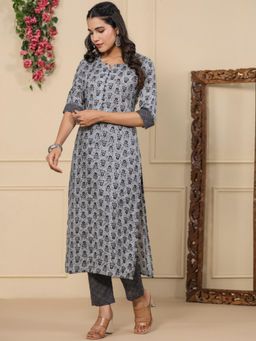 Gahan - Womens Grey Rayon Blend Printed Kurta with Pant