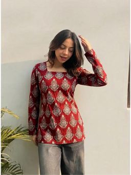 Gahan - Womens Maroon Rayon Blend Printed Straight Kurti