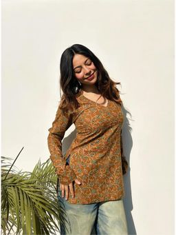 Gahan - Womens Mustard Rayon Blend Printed Straight Kurti