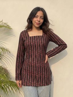 Gahan - Womens Black Rayon Blend Printed Straight Kurti