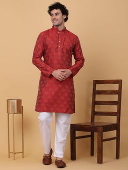 Kraft India - Men Maroon Silk Blend Jacquard Kurta with Pyjamas (Set of 2)