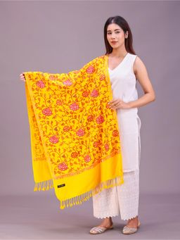 SWI STYLISH - Womens Yellow Aari Embroidery Wool Stole