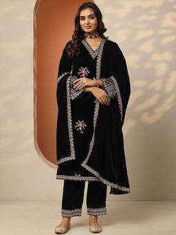Libas Art - Black Embroidered Velvet Straight Kurta Pant with Dupatta