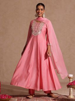 Janasya - Women'S Light Pink Chanderi Zari Yoke Embroidered Anarkali Kurta Pant with Dupatta
