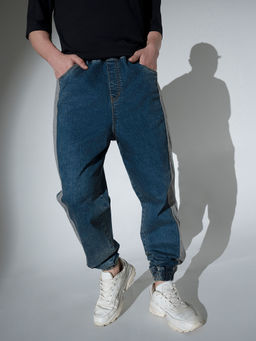 Hubberholme - Men Relaxed Fit Mid-Rise Low Distress Stretchable Jeans