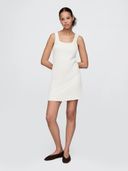 Off White color option, Currently selected