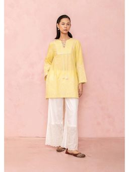 LABEL NAARITI - Vaha Women's Embroidered Yellow Kurti with Pant