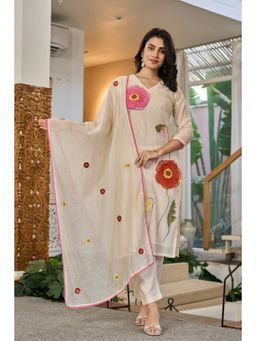 Zari Jaipur - Women Cream Embroidered Kurta Pant And Dupatta