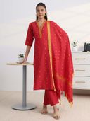 Red color option, Sold out, Currently selected