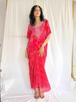 Lavina sippy - Drape Crepe Skirt with An Embroidered Kaftan