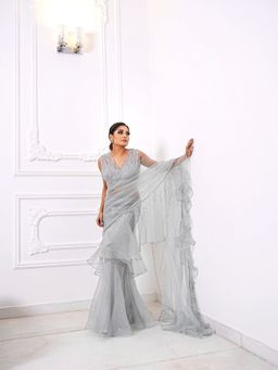 AMRTA- BY GUNEET KONDAL - Surmai Grey Pre-Draped Saree With Stitched Blouse