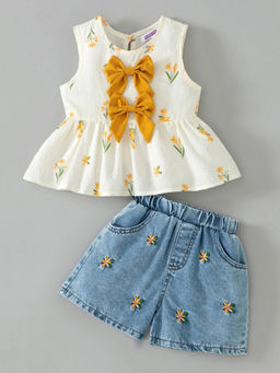 Hopscotch - Bow Applique Top And Embroidered Shorts White
