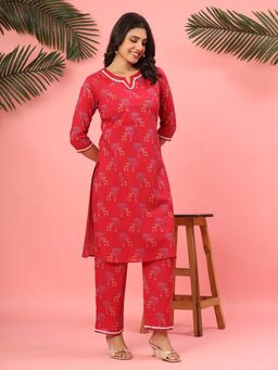 VEDANA - Women Pink Cotton Kurta with Pant