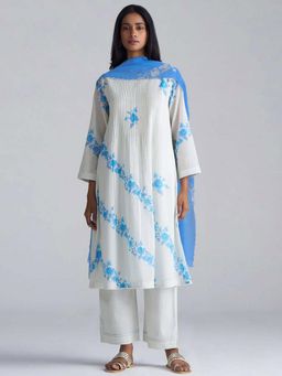 Ganga Fashions - Women White Mul Top with Pant and Dupatta