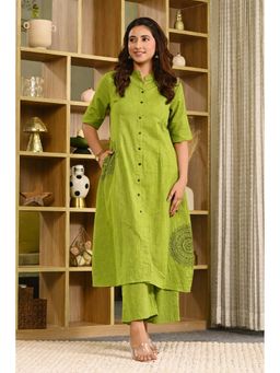 Indi Inside - Women Green Cotton Kurta with Palazzo