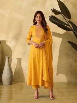 KVS FAB - Women Yellow Rayon Kurta with Pant