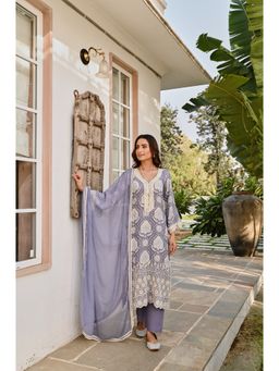 Karaj Jaipur - Orchid Muslin Schiff Ali Kurta and Pant with Dupatta (Set of 3)