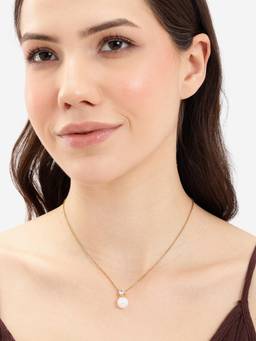 Carlton London - Gold Plated Solitaire Studded Dangling Pearl Pendant And Chain