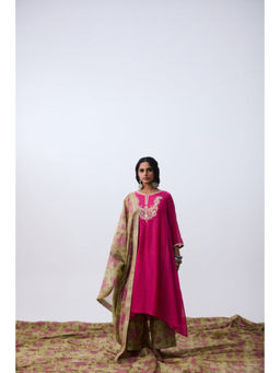 PANTS AND PAJAMAS - Tarangini Embroidered Pink Kurta