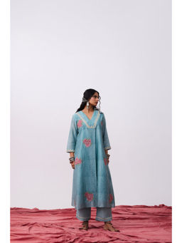 PANTS AND PAJAMAS - Aavirbhav Blue V Neck Printed Kurta