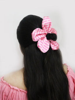 Soho Boho Studio - Pink Soho Boho Studio Printed Flower Scrunchie