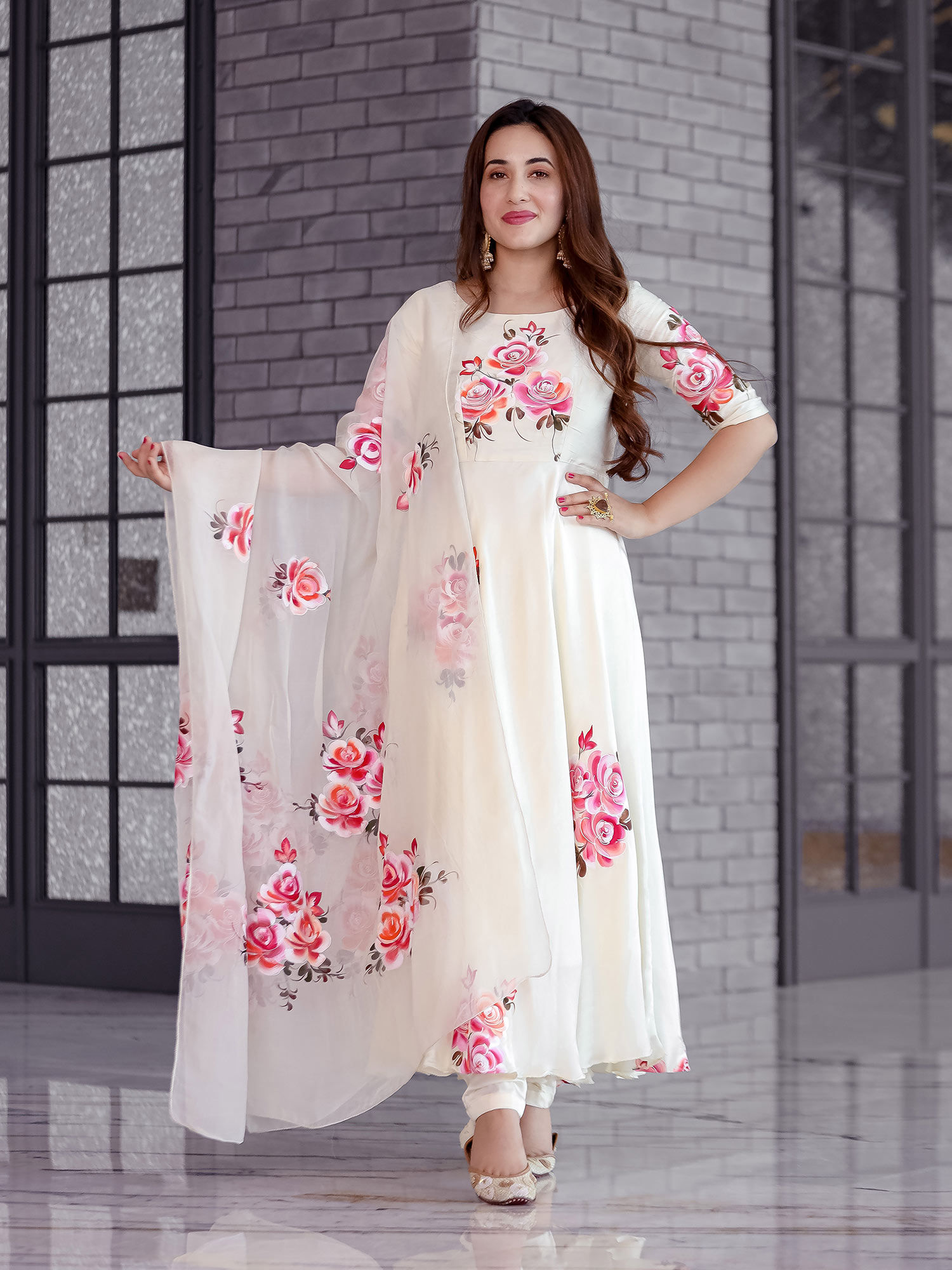 Buy Aachho Cream Valeria Hand Painted 